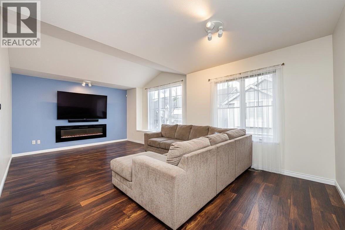 328 3000 Riverbend Drive, Coquitlam, British Columbia  V3C 6R1 - Photo 11 - R3140012