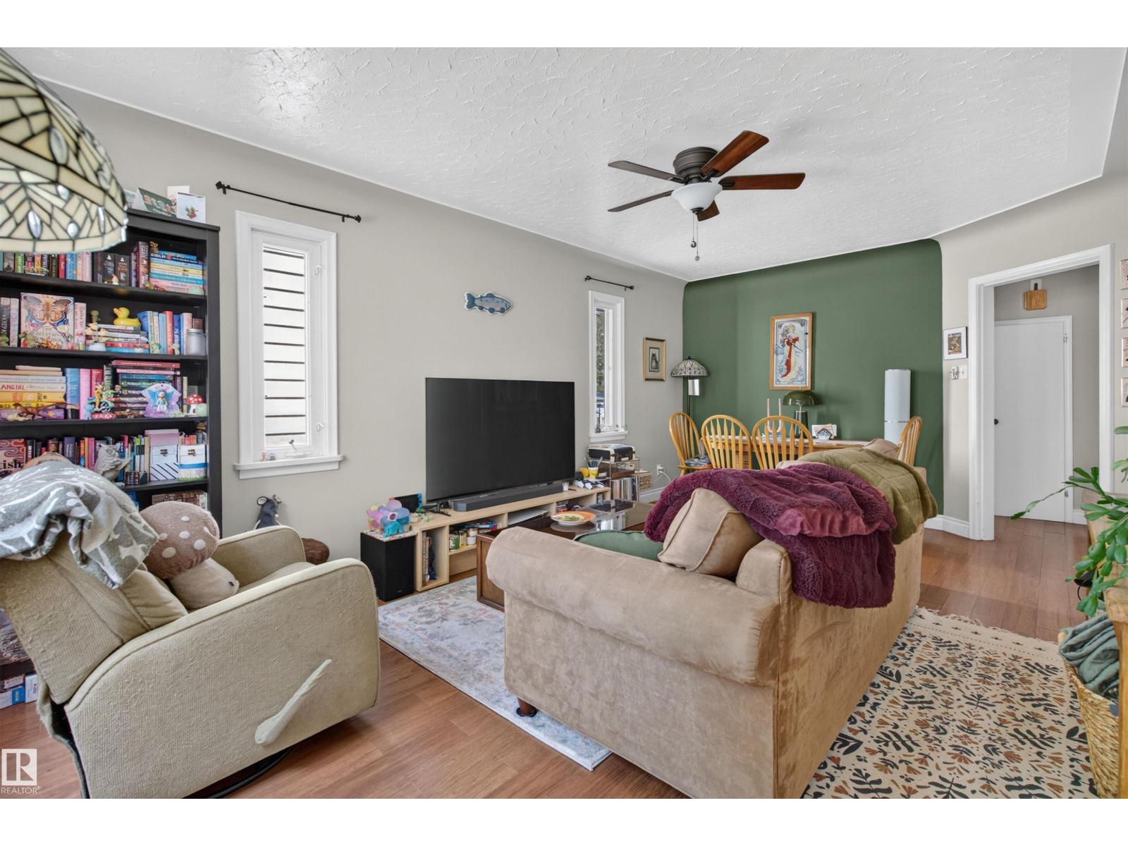 9741 72 Av NW, Edmonton, Alberta  T6E 0Y9 - Photo 2 - E4495708