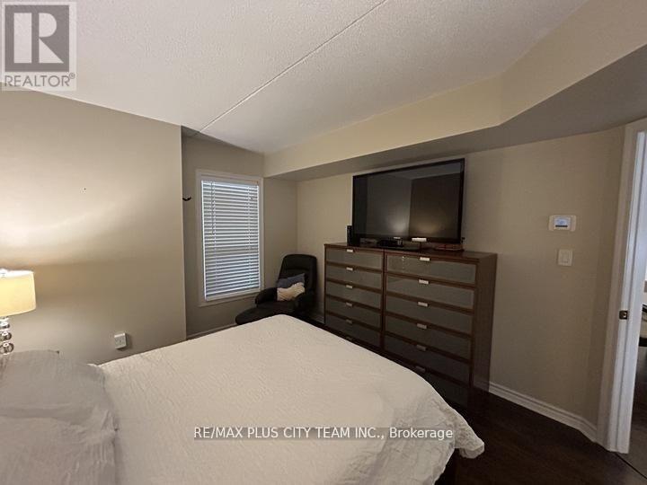 220 - 2030 Cleaver Avenue, Burlington, Ontario  L7M 4C3 - Photo 11 - W13491088