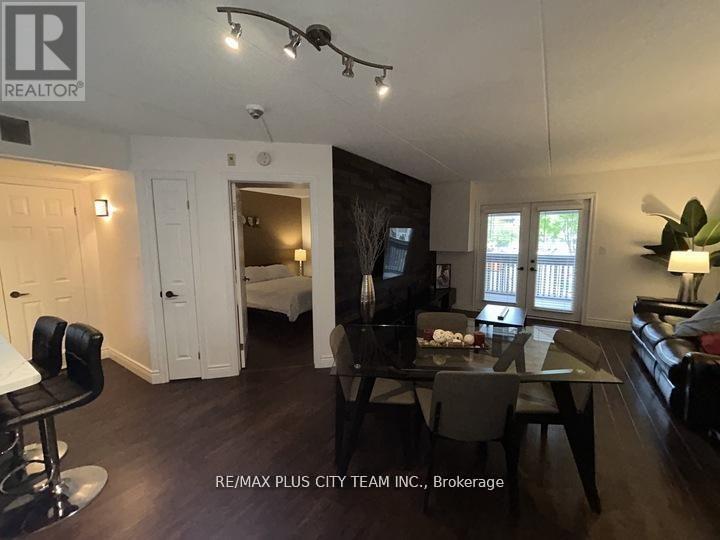 220 - 2030 Cleaver Avenue, Burlington, Ontario  L7M 4C3 - Photo 5 - W13491088