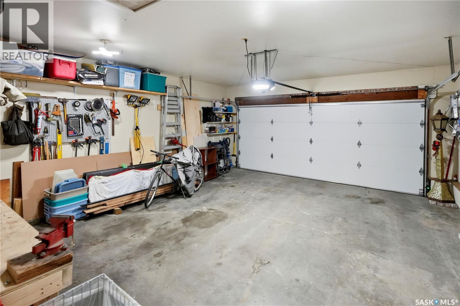 3352 Brookshire Lane, Regina, Saskatchewan  S4V 2R1 - Photo 27 - SK040705