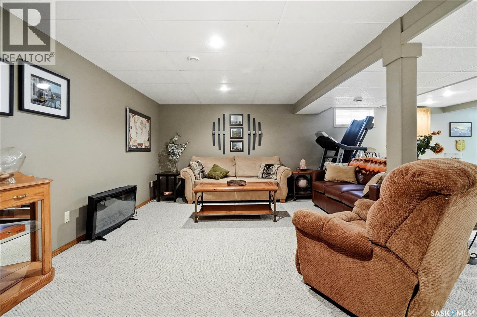 3352 Brookshire Lane, Regina, Saskatchewan  S4V 2R1 - Photo 35 - SK040705