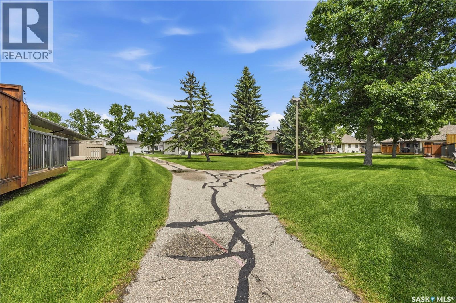3352 Brookshire Lane, Regina, Saskatchewan  S4V 2R1 - Photo 46 - SK040705