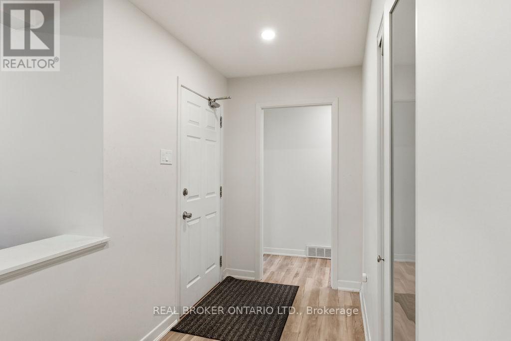 #1 - 2187 Plesser Street, Ottawa, Ontario  K1G 2X2 - Photo 5 - X13491236