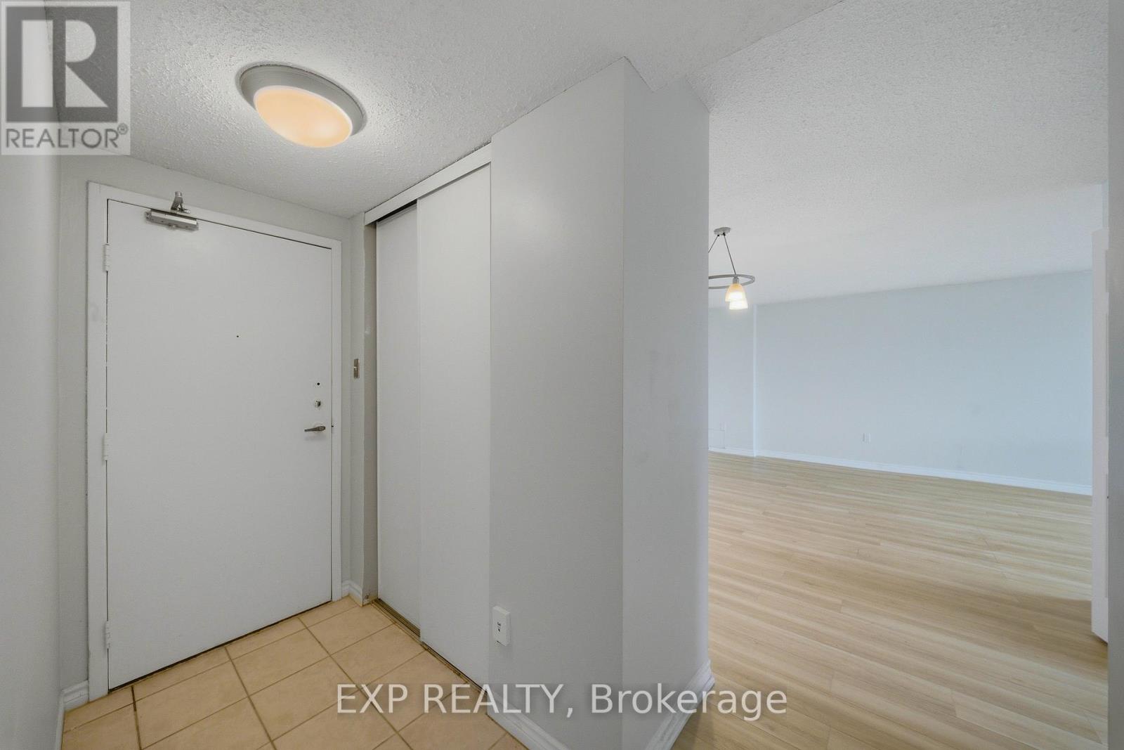 1008 - 530 Laurier Avenue W, Ottawa, Ontario  K1R 7T1 - Photo 2 - X13491262