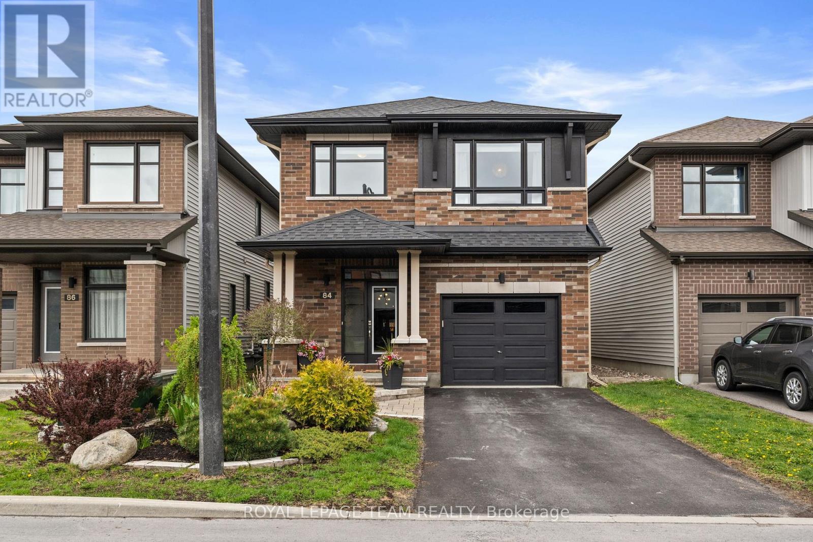 84 WARRIOR STREET, Ottawa, Ontario
