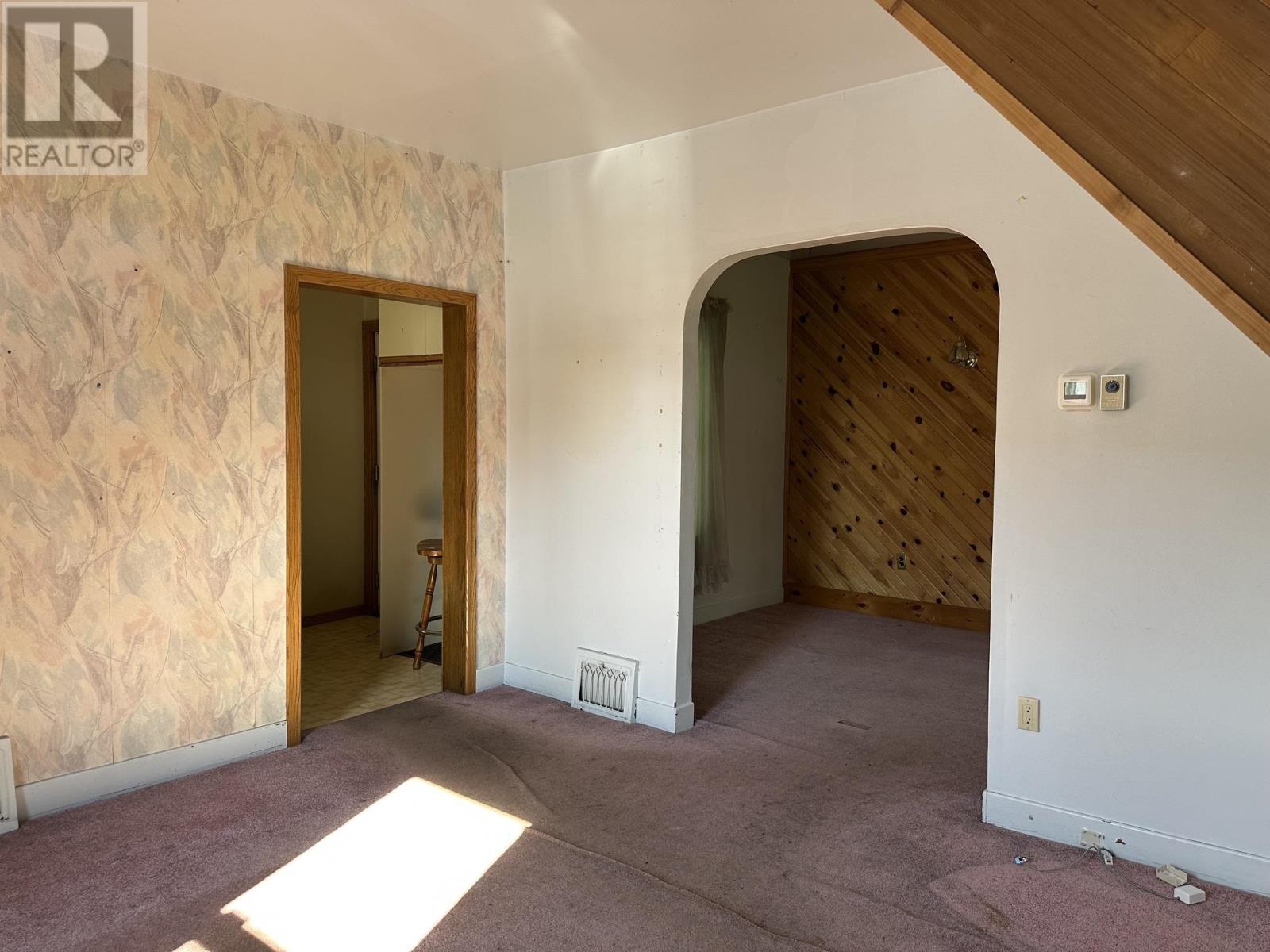520 Van Norman St, Thunder Bay, Ontario  P7A 4E4 - Photo 3 - TB2601701
