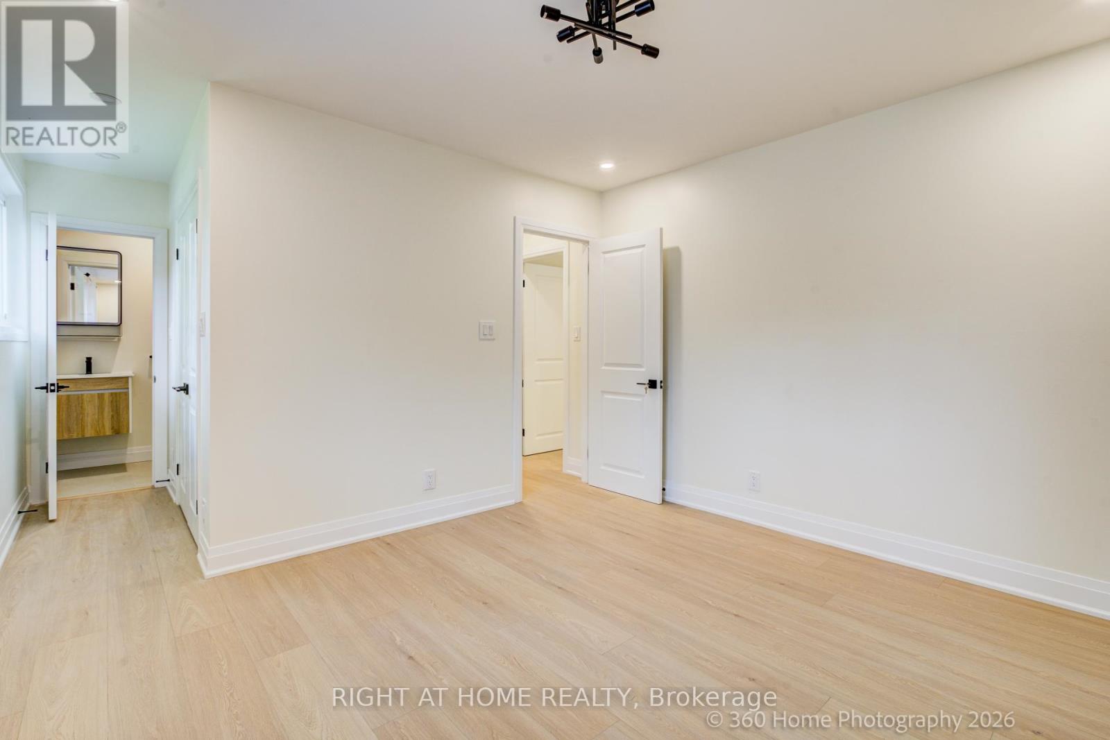 22 Gleneagle Crescent, Toronto, Ontario  M2J 3H3 - Photo 13 - C13490208