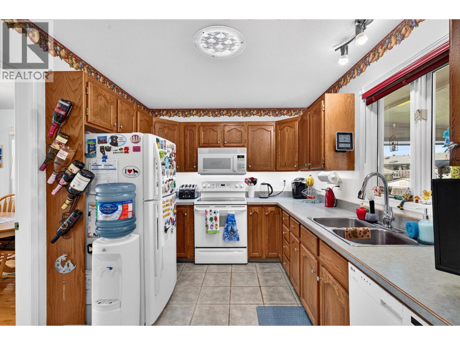 402 Houghton Court, Kelowna, British Columbia  V1X 7C7 - Photo 17 - 10392791