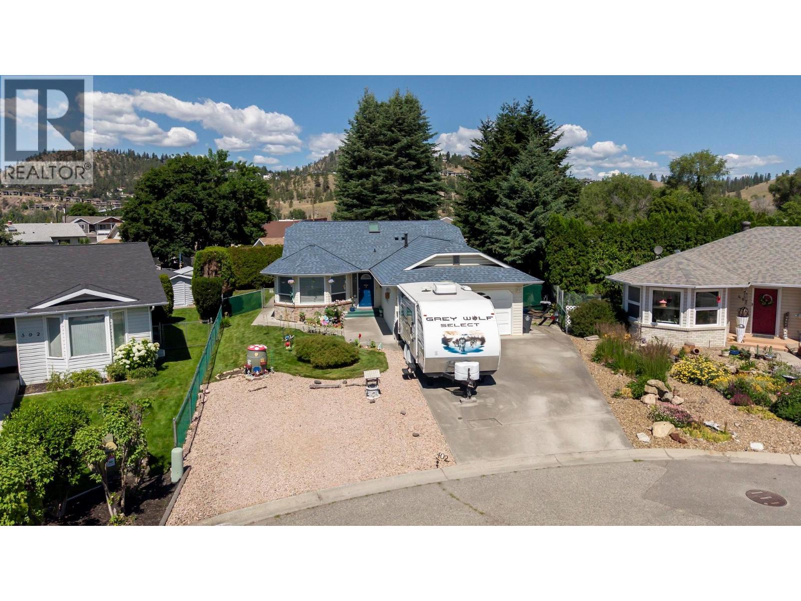 402 Houghton Court, Kelowna, British Columbia  V1X 7C7 - Photo 3 - 10392791