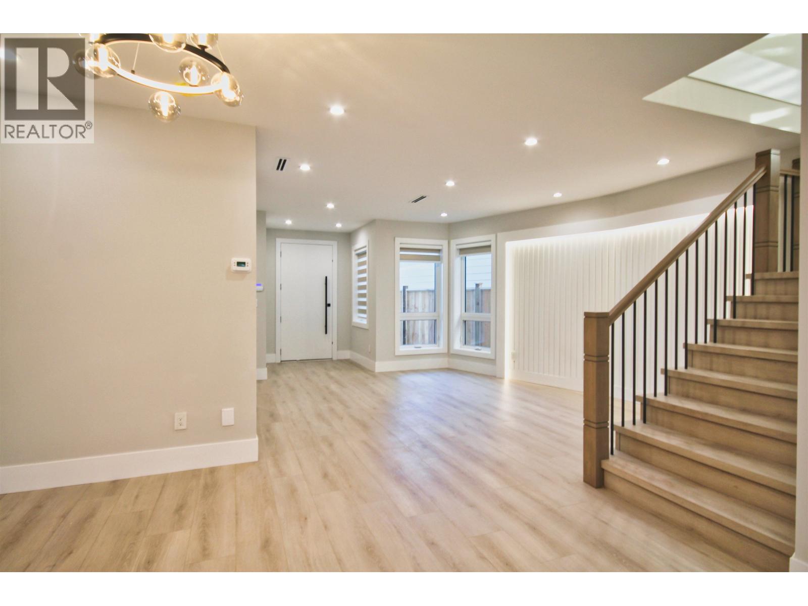 11891 Dunavon Place, Richmond, British Columbia  V7E 3M9 - Photo 5 - R3103181