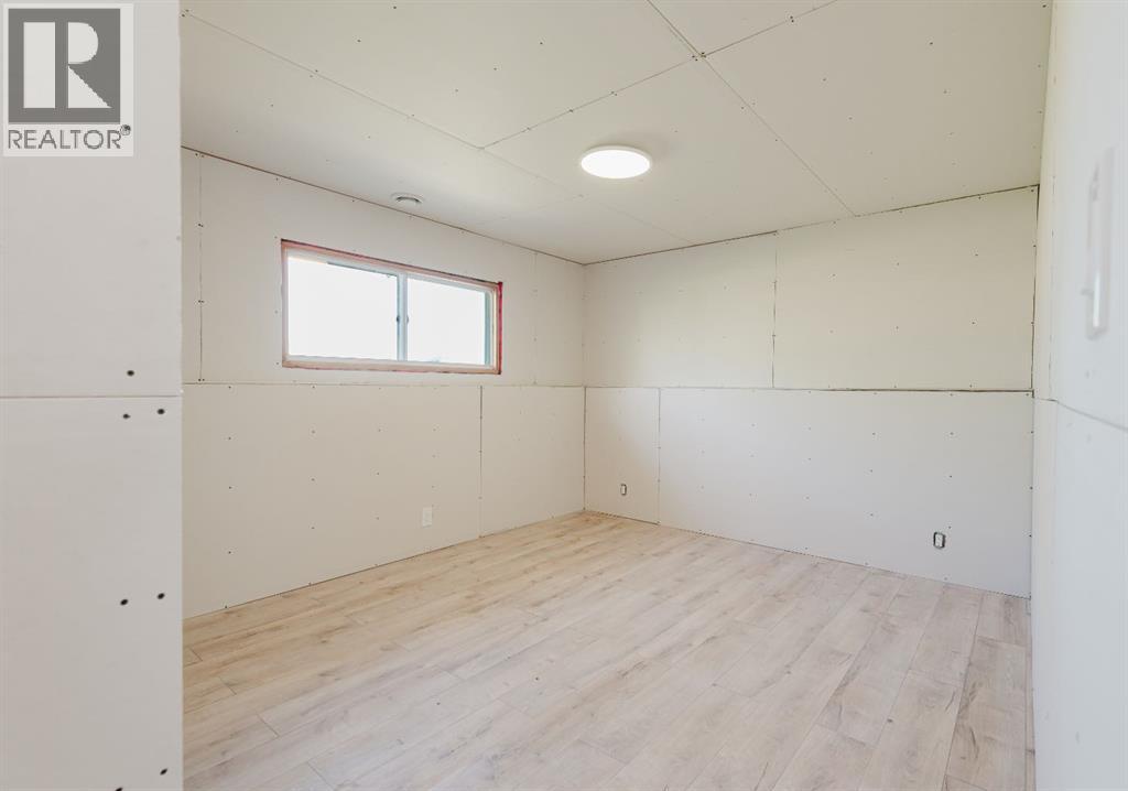 9101 100 Avenue, Sexsmith, Alberta  T0H 3C0 - Photo 19 - A2323782