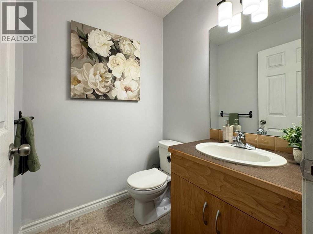 2 Riverbrook Close W, Lethbridge, Alberta  T1K 7P2 - Photo 8 - A2298066