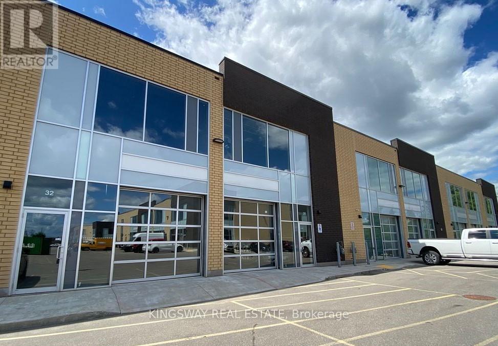32 - 1156 KING ROAD, Burlington, Ontario