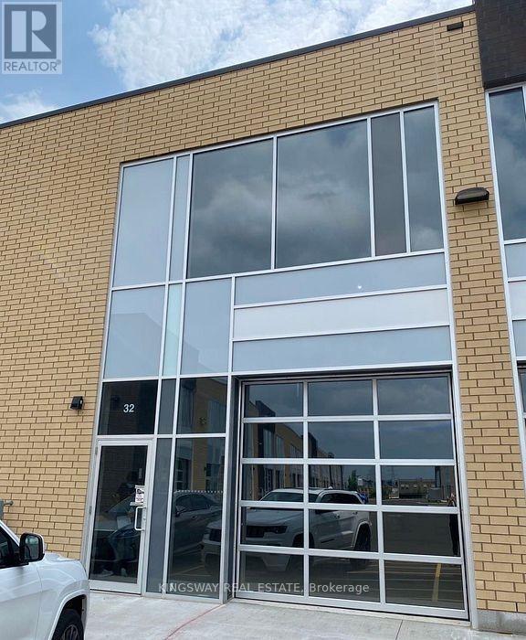 32 - 1156 King Road, Burlington, Ontario  L7T 4A8 - Photo 2 - W13491298