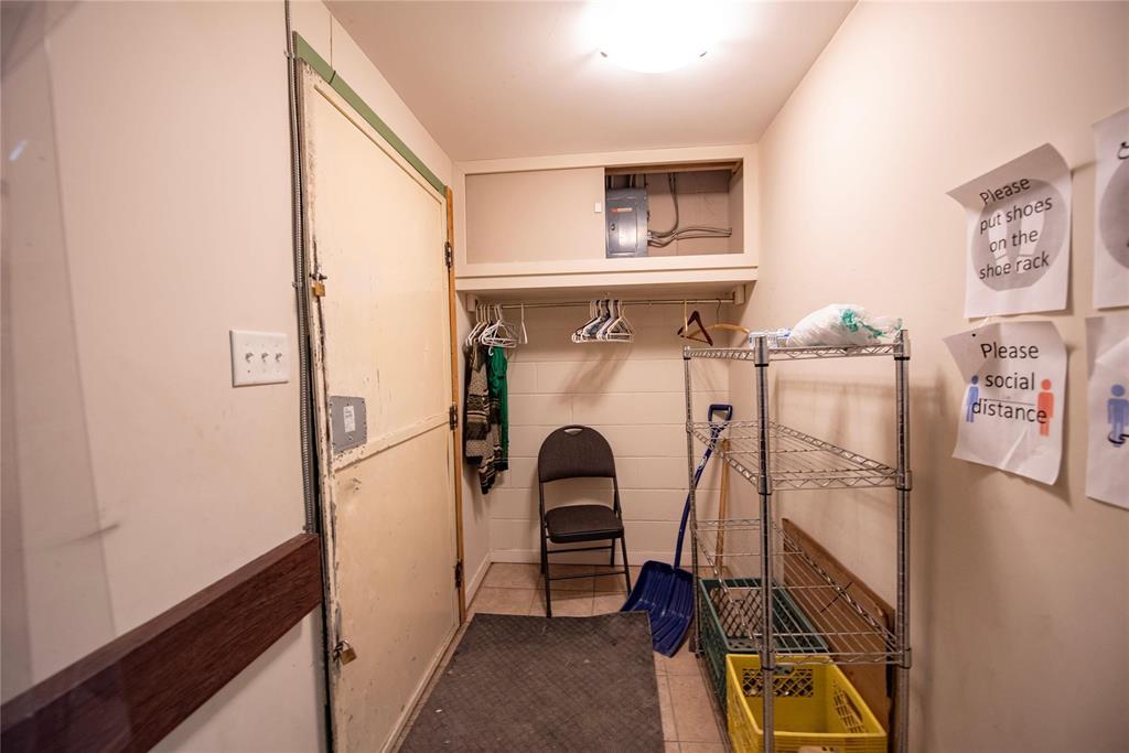 708 Ellice Avenue, Winnipeg, Manitoba  R3G 0B1 - Photo 8 - 202614963