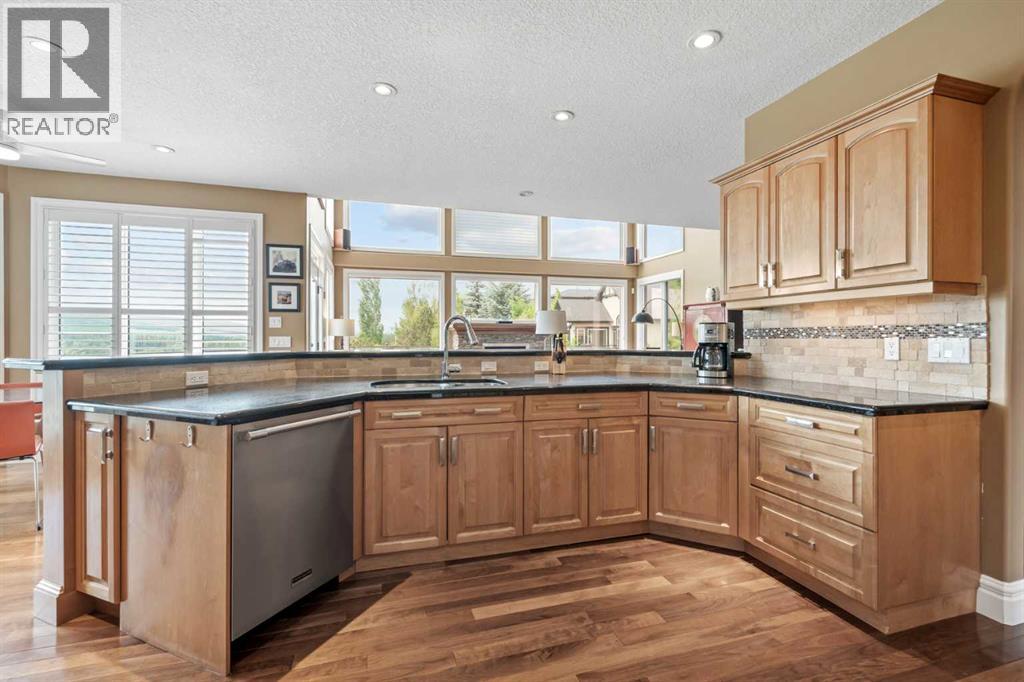 13 Discovery Rise Sw, Calgary, Alberta  T3H 4N6 - Photo 17 - A2322070