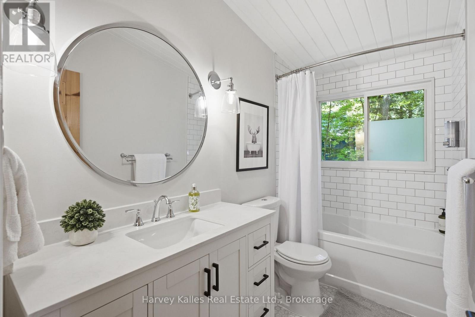 1043 Muskoka Crescent Road, Bracebridge, Ontario  P1L 1X2 - Photo 47 - X13459952