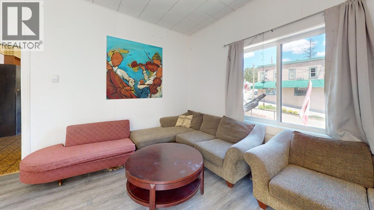 1999 Second Avenue, Rossland, British Columbia  V0G 1Y0 - Photo 27 - 10392665