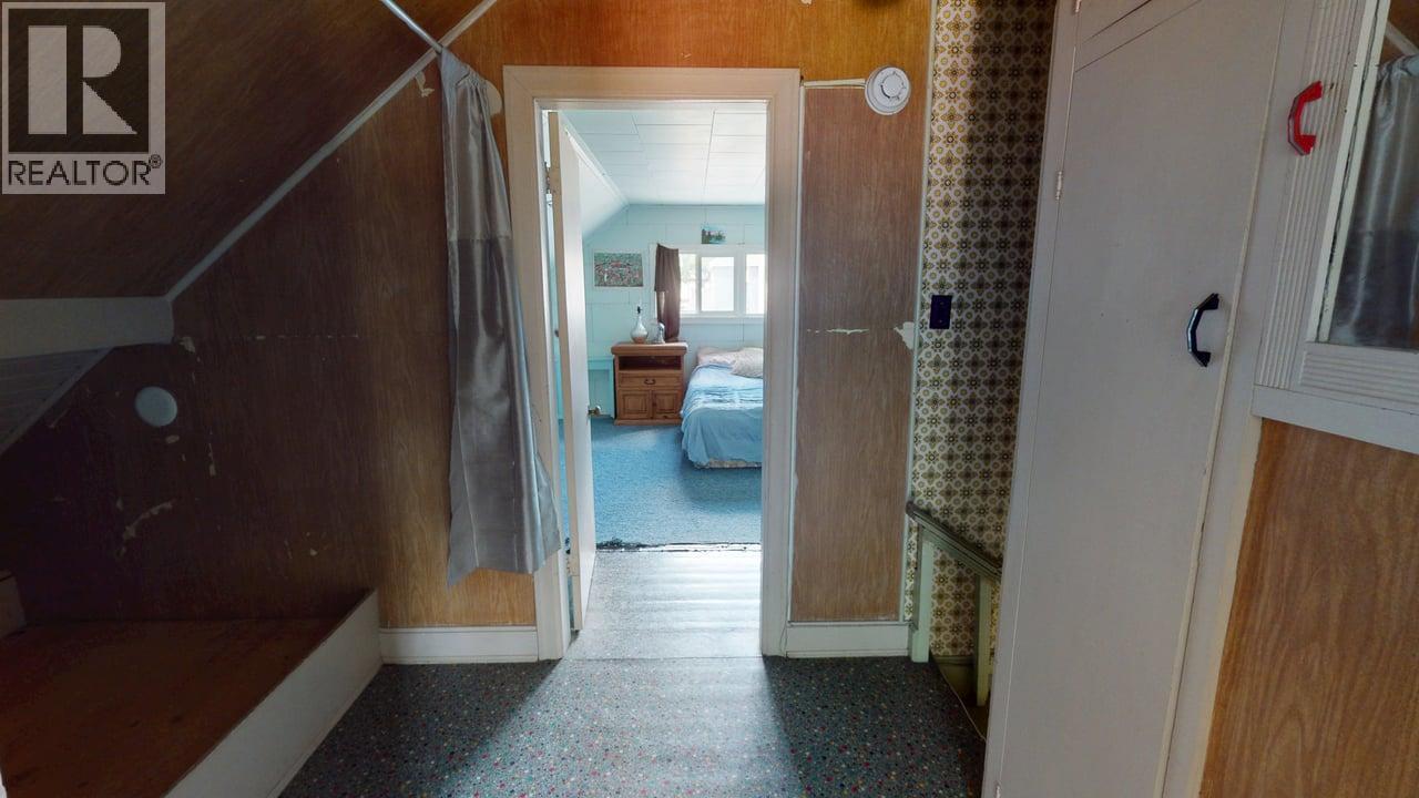 1999 Second Avenue, Rossland, British Columbia  V0G 1Y0 - Photo 34 - 10392665