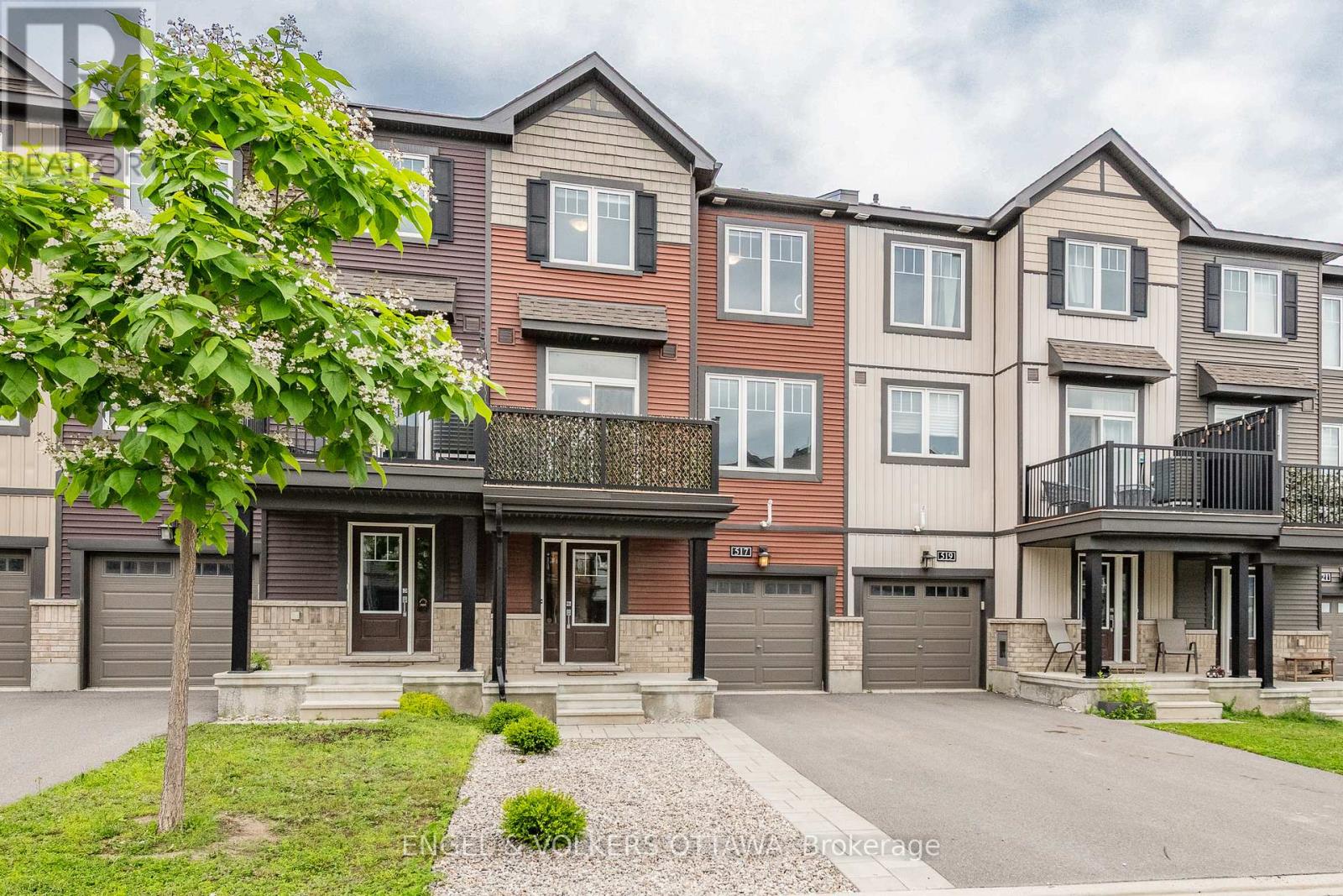 517 Galmoy Way, Ottawa, Ontario  K2J 6V1 - Photo 2 - X13491434