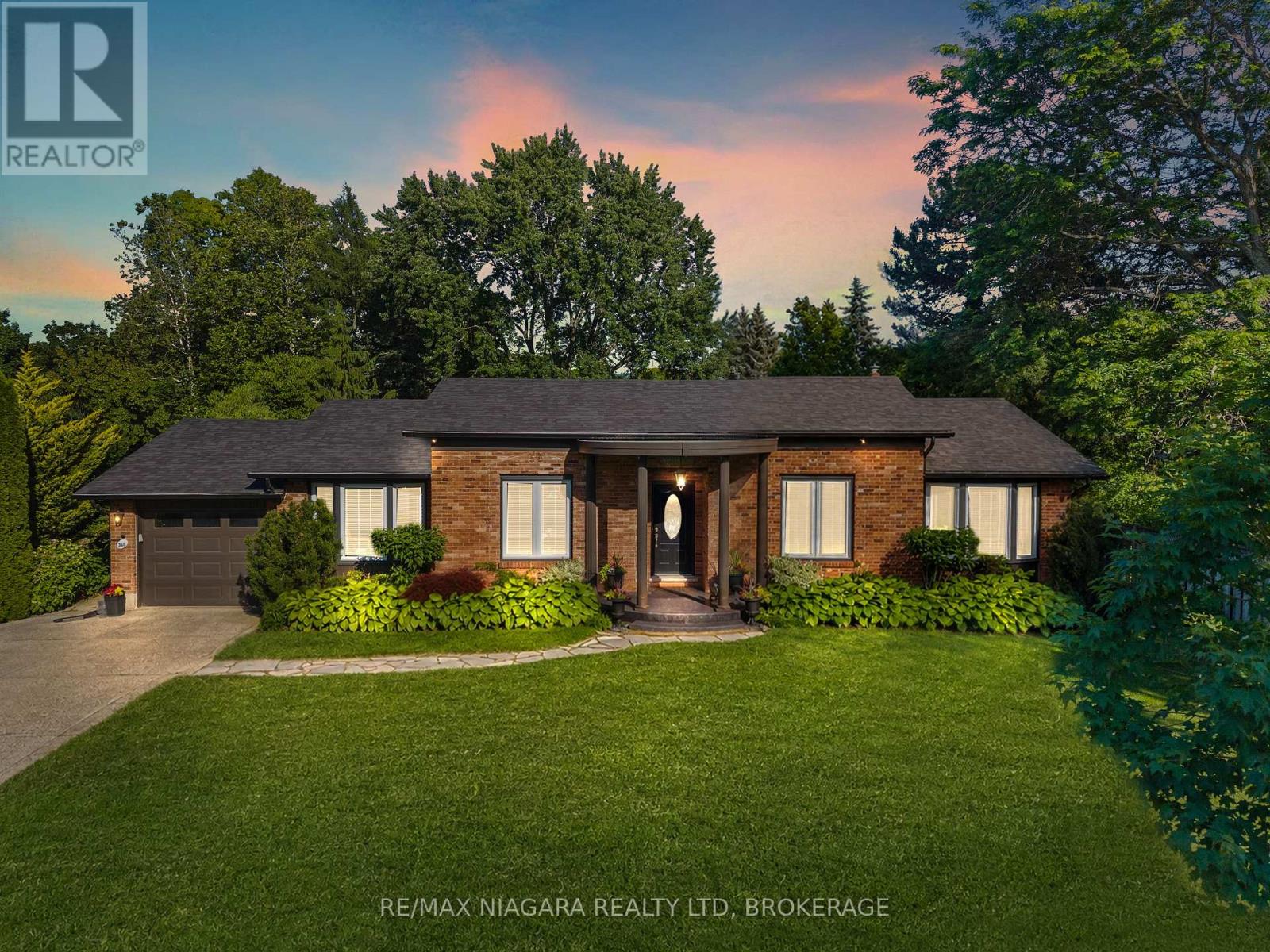 360 Dorchester Street, Niagara-On-The-Lake, Ontario  L0S 1J0 - Photo 1 - X13491380