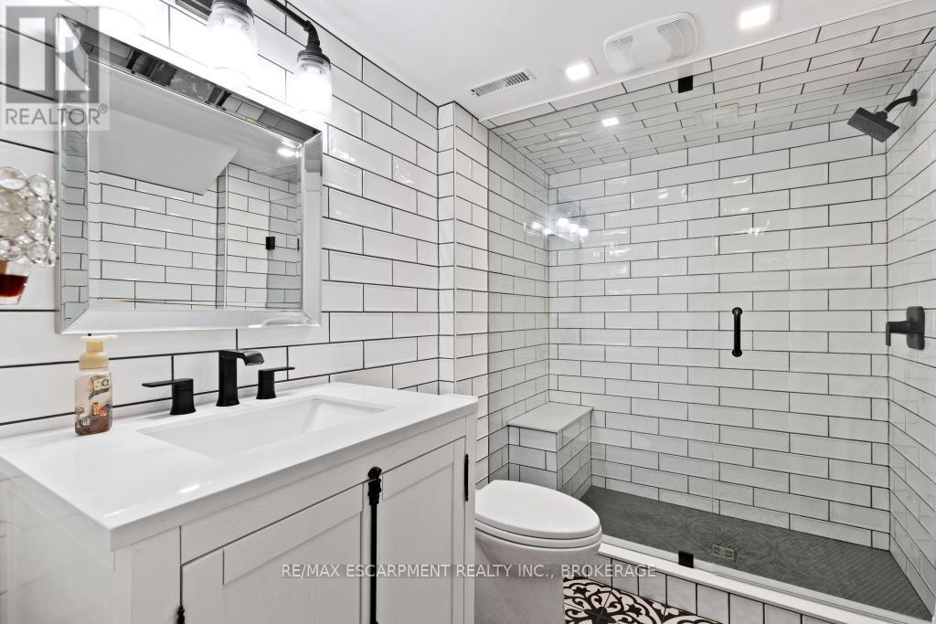 26 Butler Crescent, St. Catharines, Ontario  L2M 7B3 - Photo 32 - X13491400