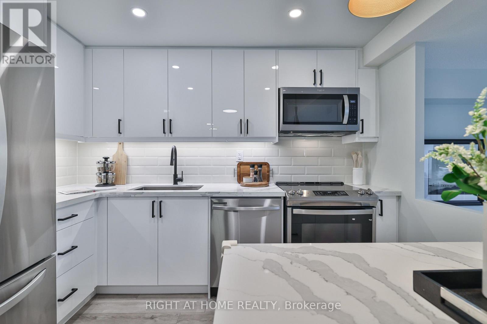 309 - 1338 York Mills Road, Toronto, Ontario  M3J 3M3 - Photo 15 - C13491398
