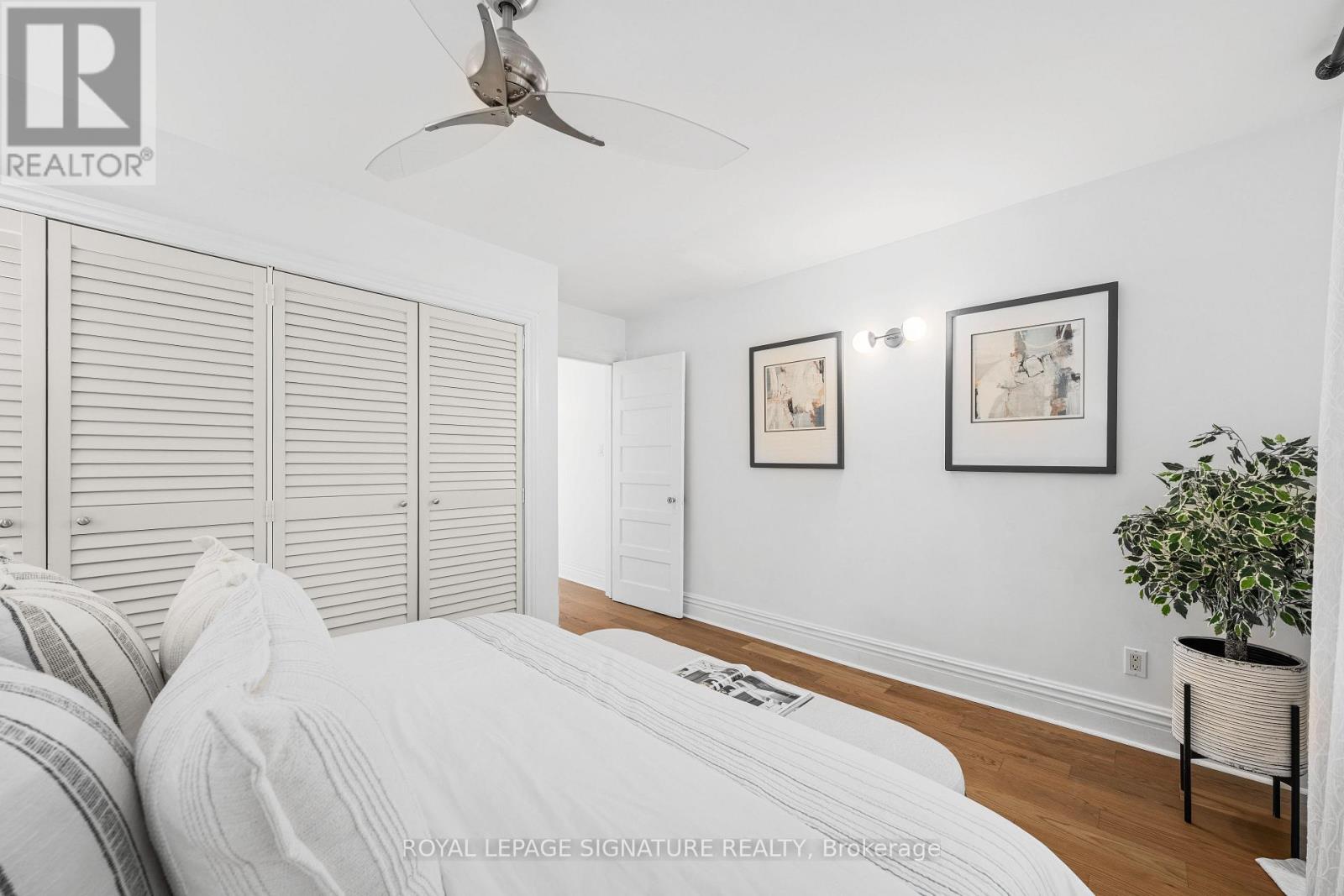 342 Logan Avenue, Toronto, Ontario  M4M 2N7 - Photo 24 - E13491348