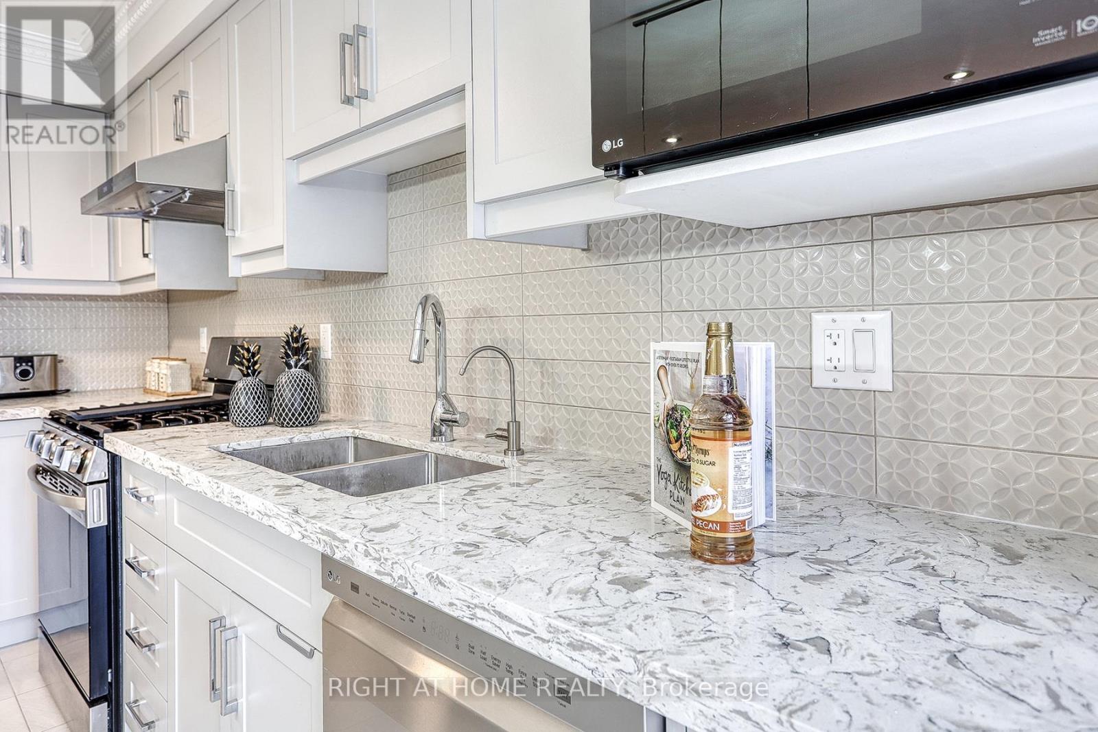 75 Carpendale Crescent, Ajax, Ontario  L1Z 2B3 - Photo 18 - E13491390