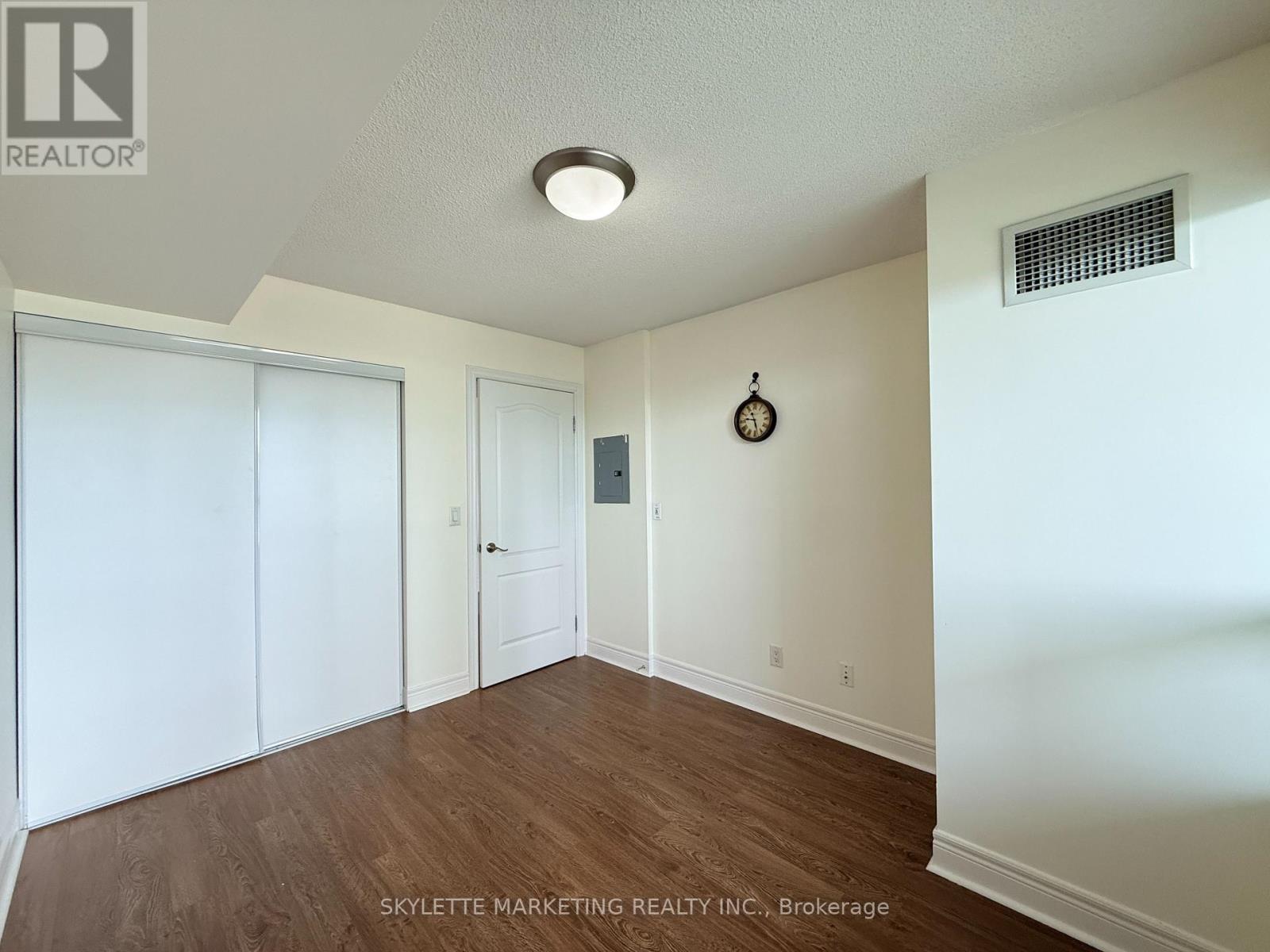 310 - 62 Suncrest Boulevard, Markham (Commerce Valley), Ontario  L3T 7Y6 - Photo 16 - N13491344