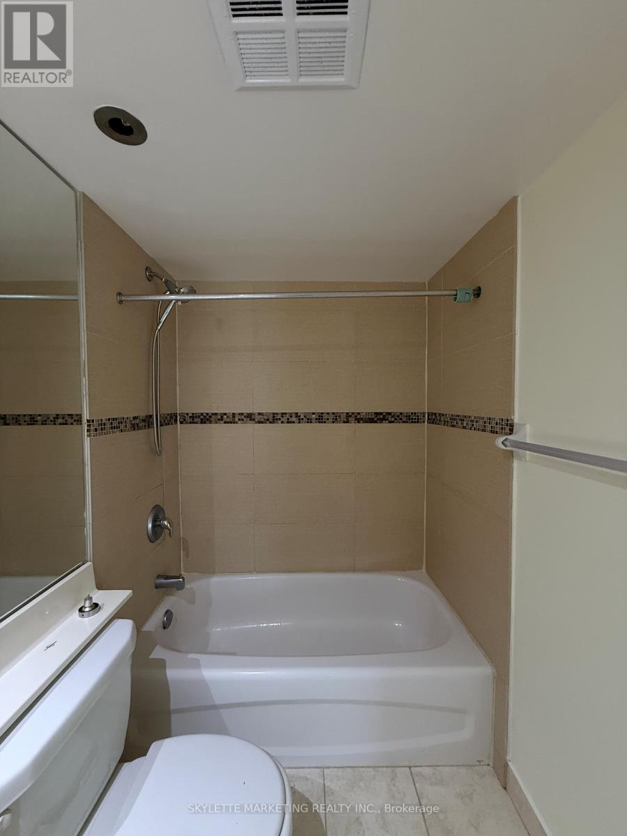 310 - 62 Suncrest Boulevard, Markham (Commerce Valley), Ontario  L3T 7Y6 - Photo 8 - N13491344