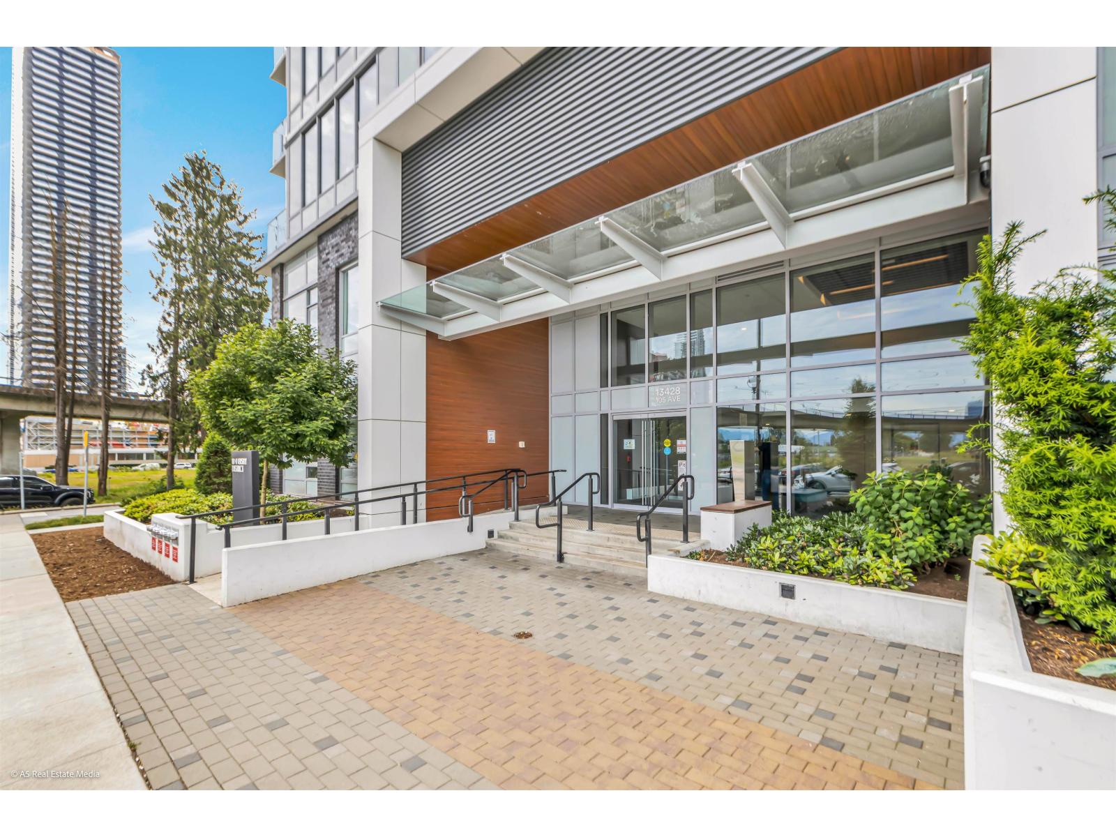 1810 13428 105 Avenue, Surrey, British Columbia  V3T 0S6 - Photo 4 - R3138055