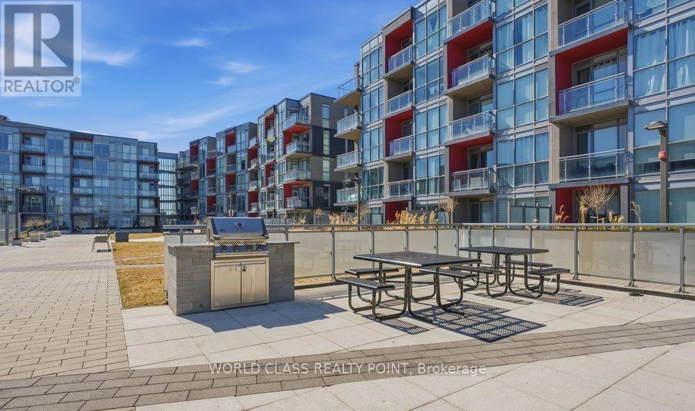 D513 - 5220 Dundas Street W, Burlington, Ontario  L7L 0J4 - Photo 13 - W13491326