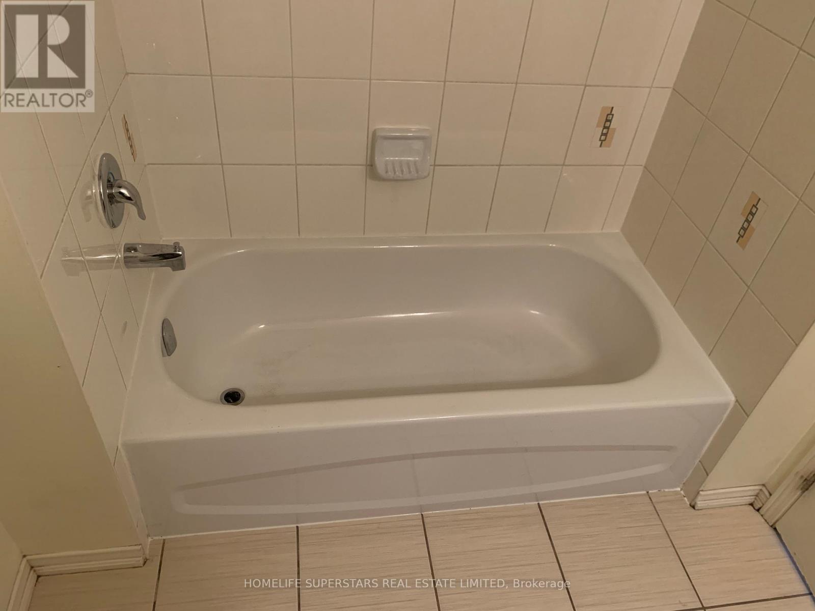 Upper - 72 Loftsmoor Drive W, Brampton, Ontario  L6R 3R2 - Photo 20 - W13491334