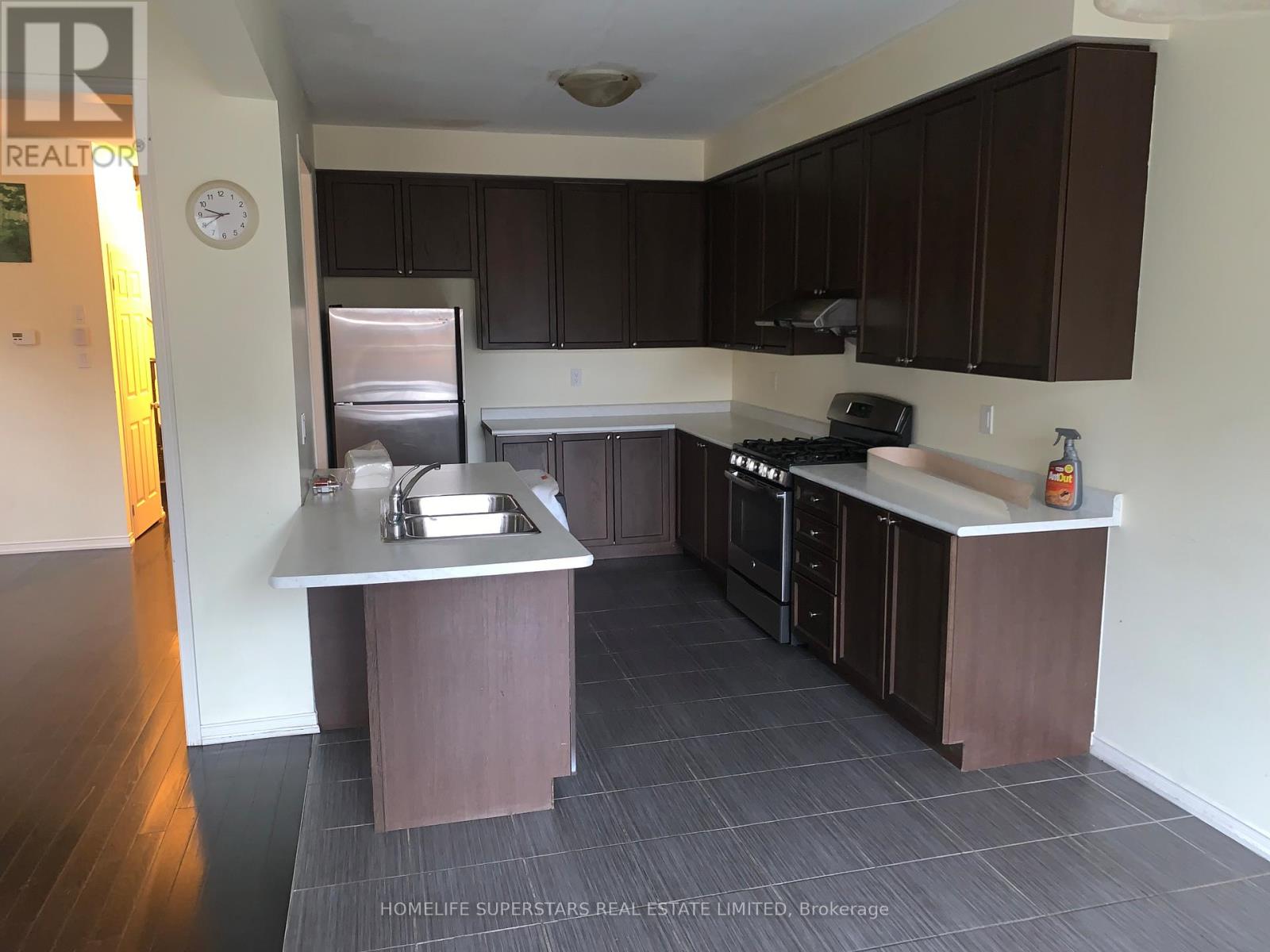 Upper - 72 Loftsmoor Drive W, Brampton, Ontario  L6R 3R2 - Photo 5 - W13491334