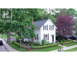 124 CHISHOLM STREET, Oakville, Ontario