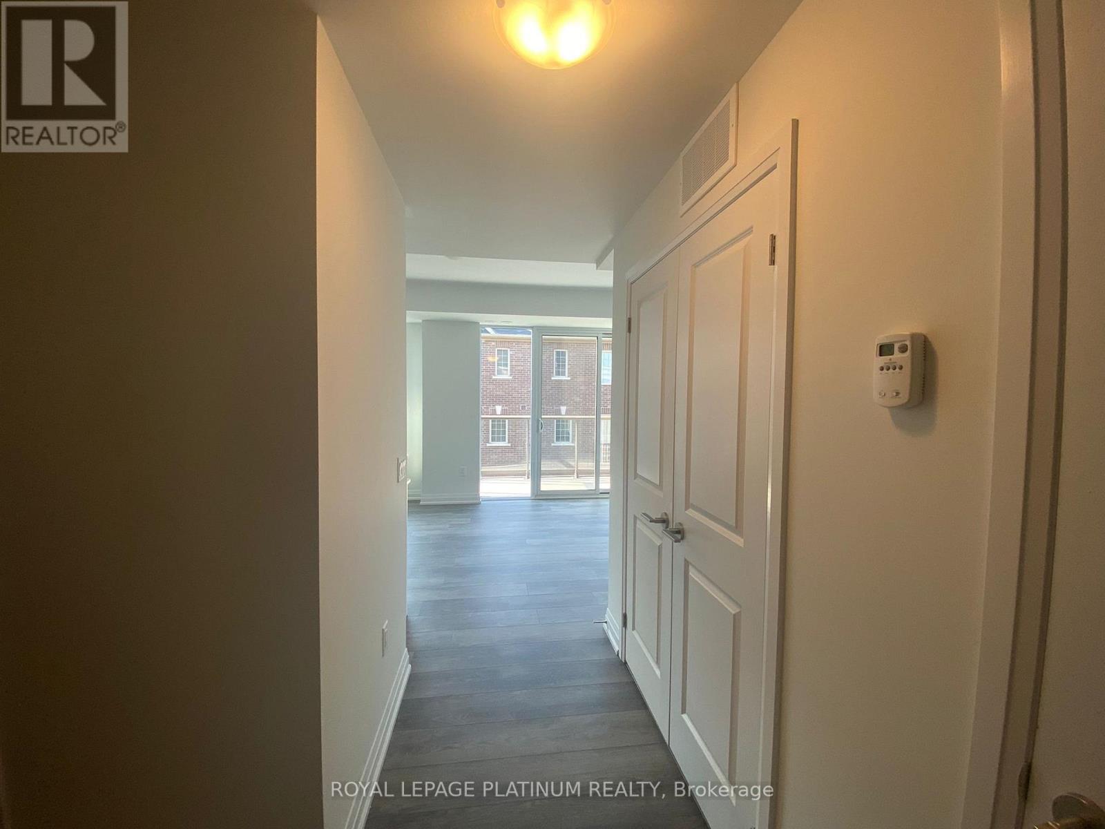 343 - 75 Attmar Drive, Brampton, Ontario  L6P 0Y6 - Photo 2 - W13491454