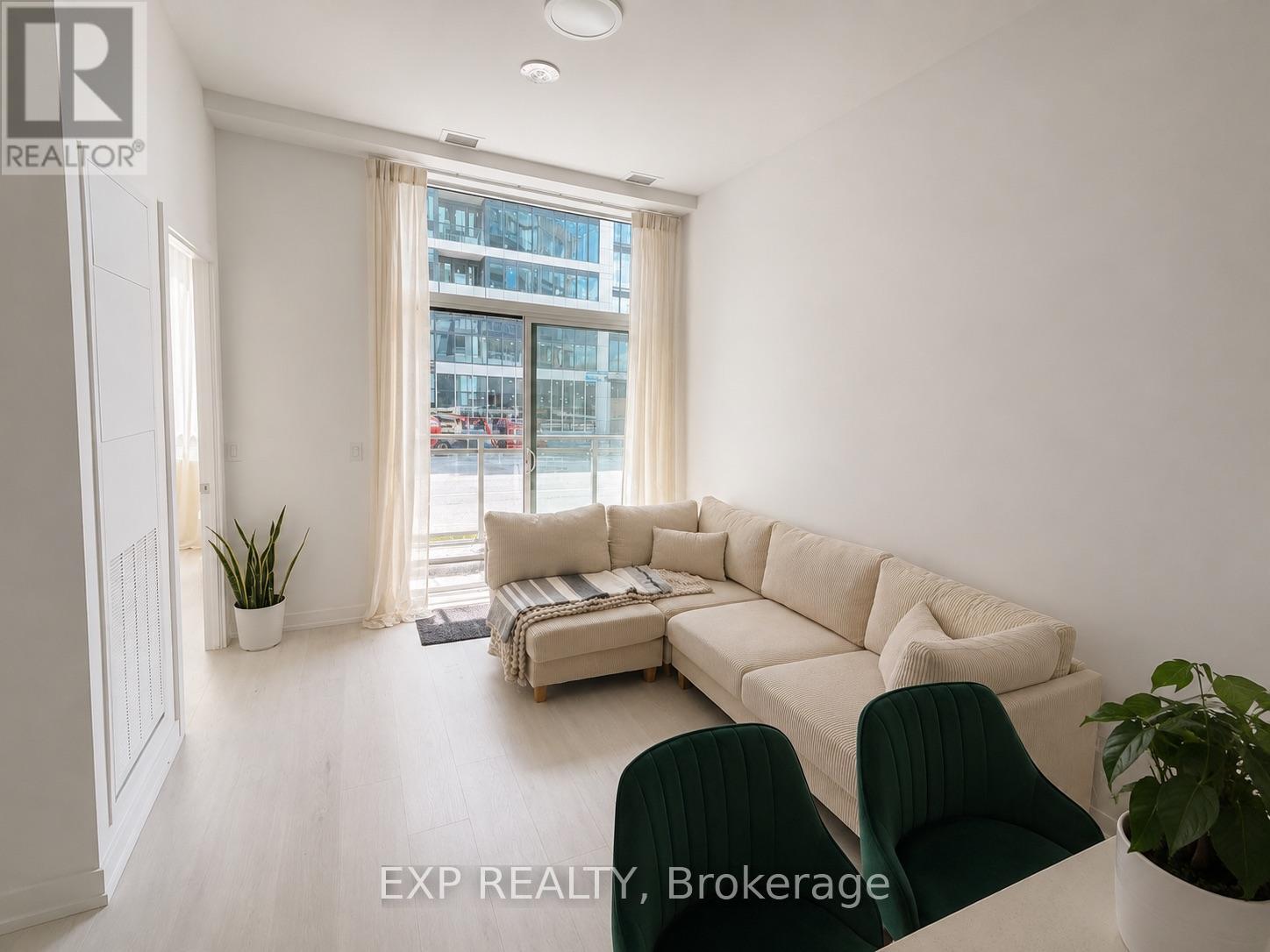 121 - 2501 Saw Whet Boulevard, Oakville, Ontario  L6M 5N2 - Photo 5 - W13491460