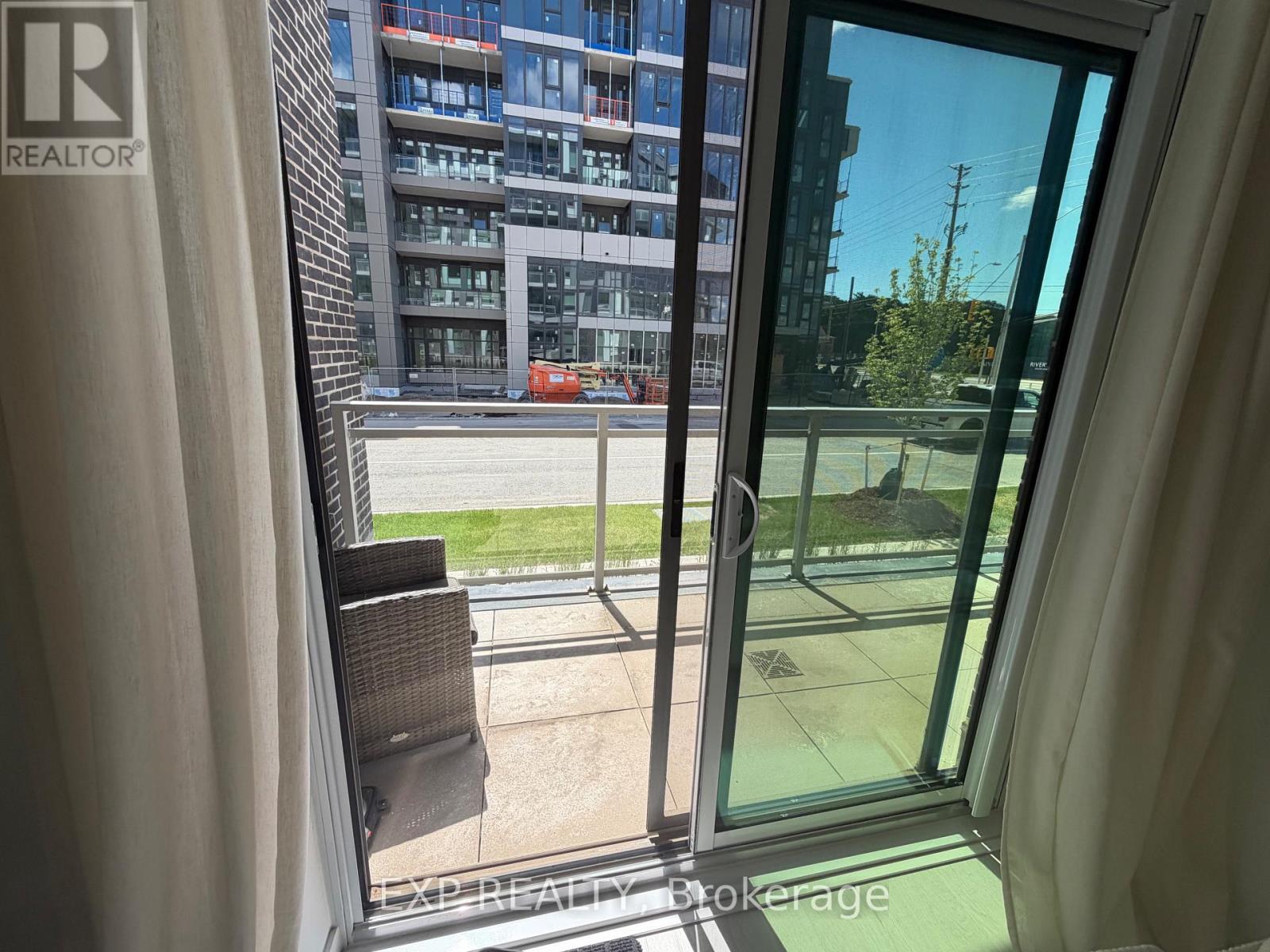 121 - 2501 Saw Whet Boulevard, Oakville, Ontario  L6M 5N2 - Photo 6 - W13491460
