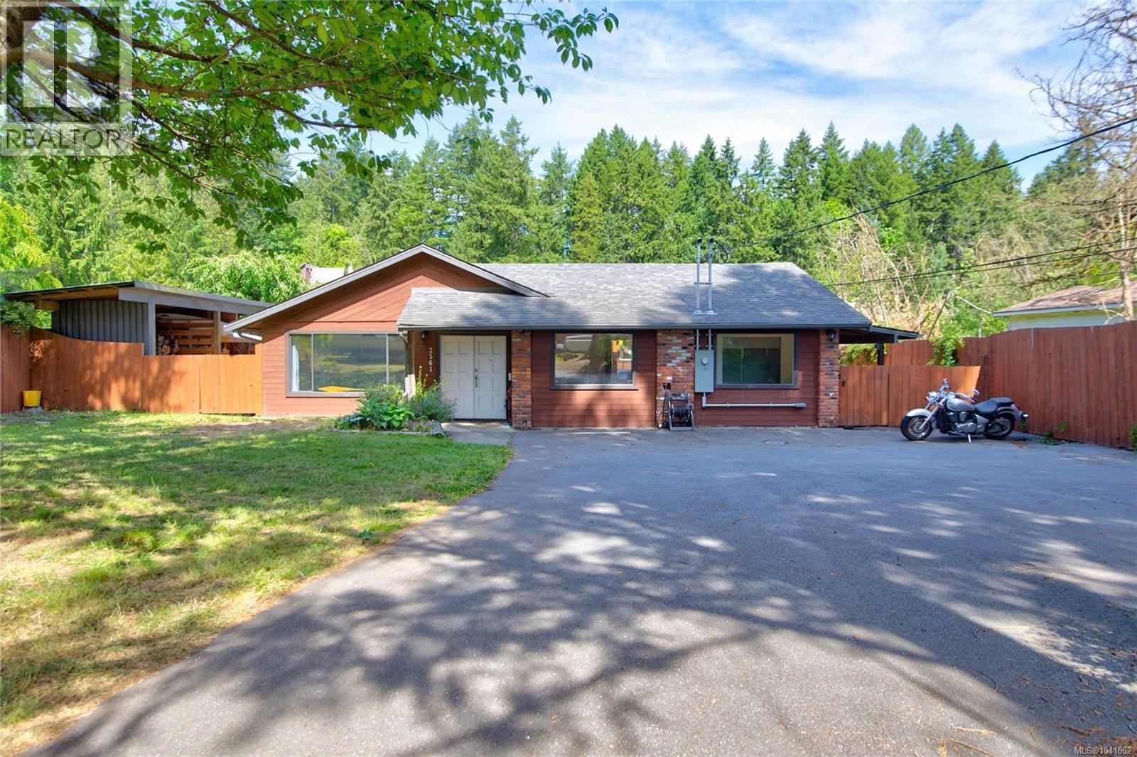 2561 Mabley Rd, Courtenay, British Columbia  V9N 9K2 - Photo 3 - 1041602