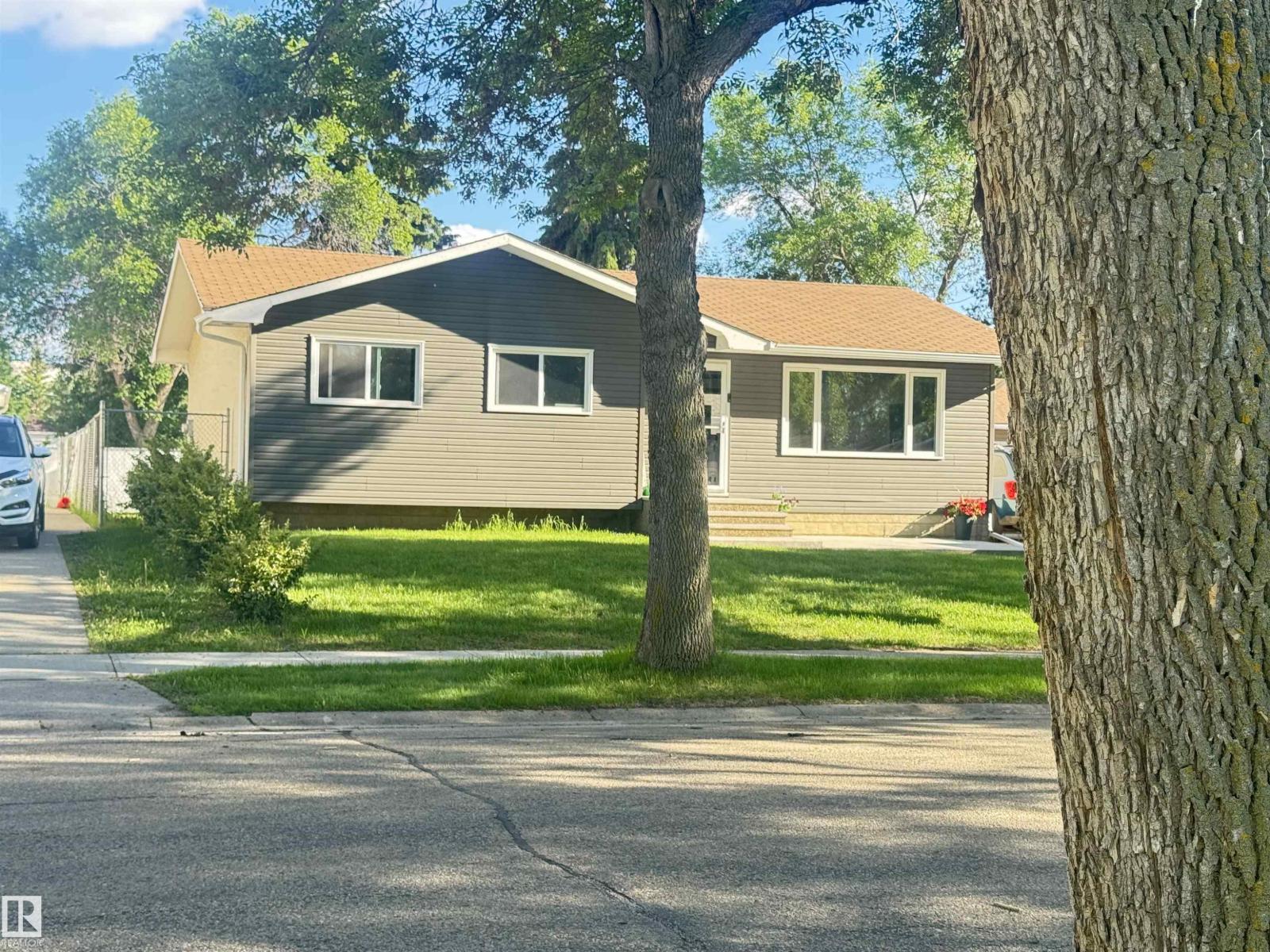 45 Lambert Cr, St. Albert, Alberta  T8N 1M3 - Photo 3 - E4495720