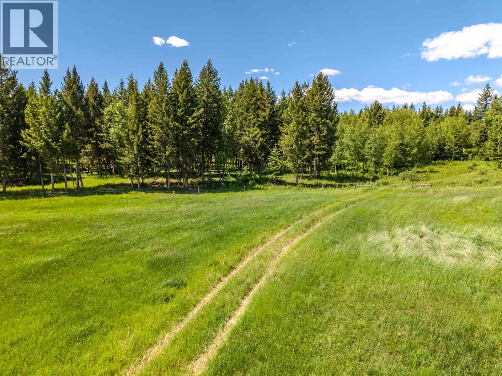 Dl 2969a Buffalo Creek Road, 100 Mile House, British Columbia  V1K 1G0 - Photo 18 - R3140154
