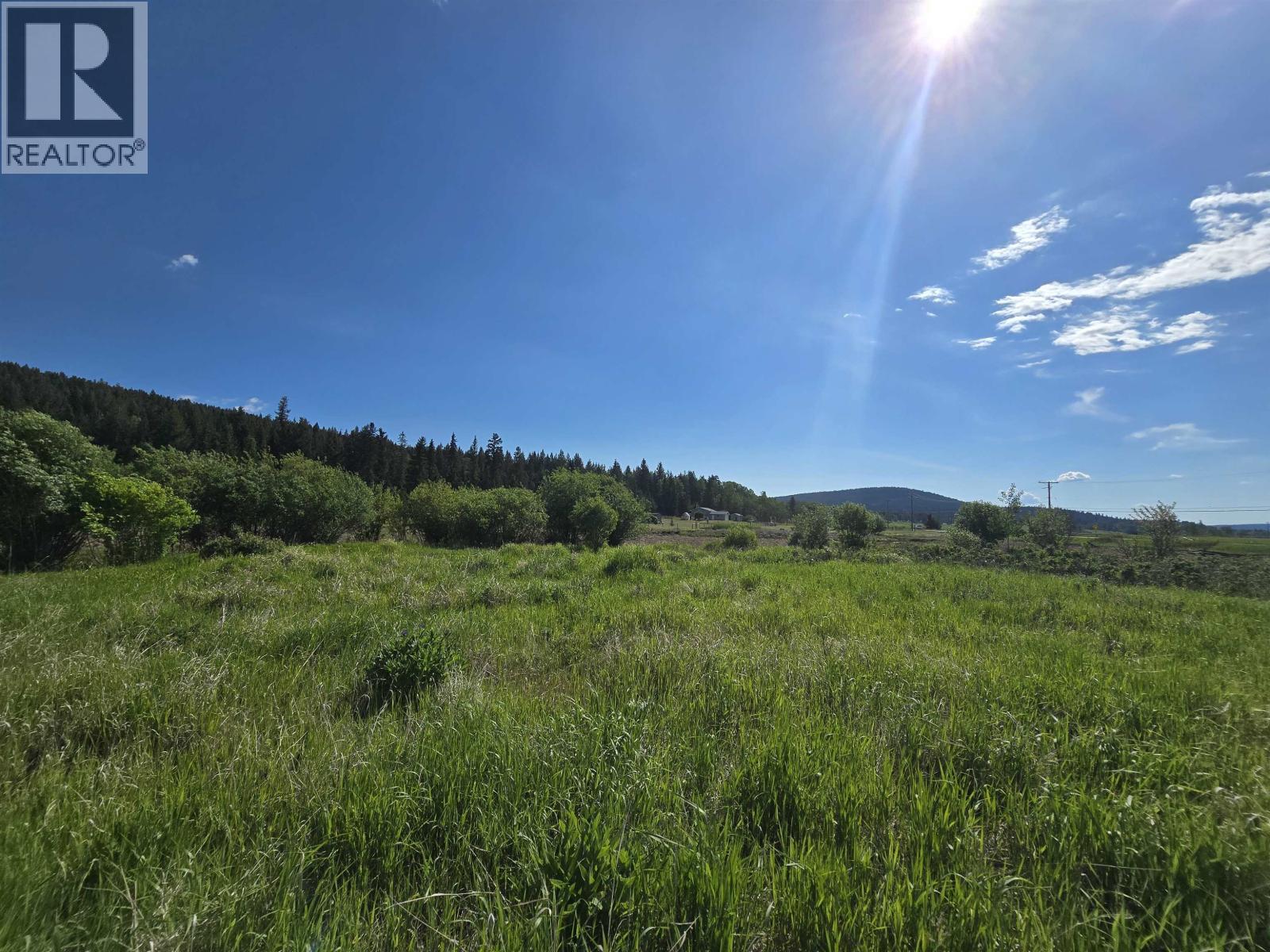 6003 Horse Lake Road, 100 Mile House, British Columbia  V0K 2E3 - Photo 1 - R3140166