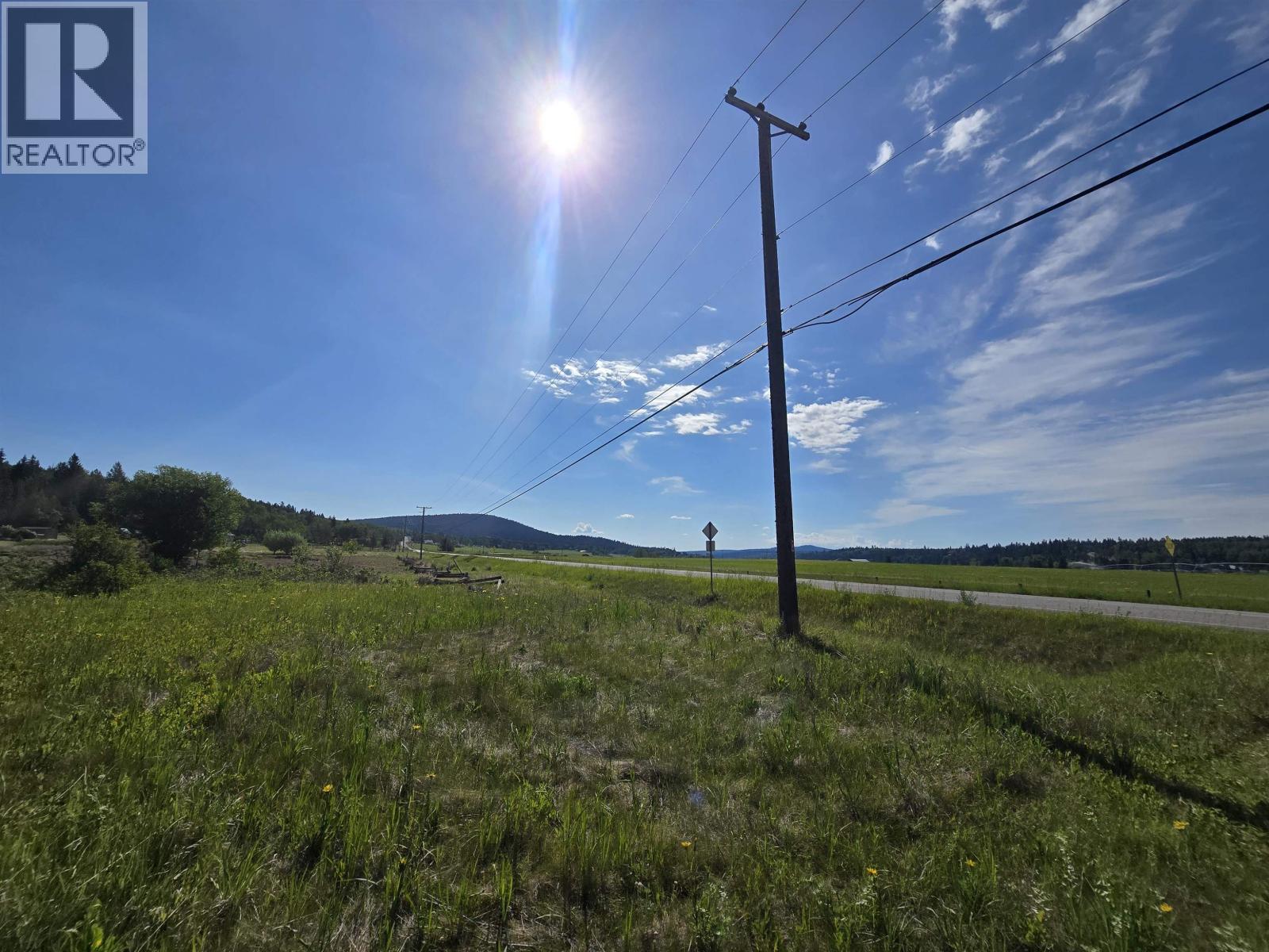 6003 Horse Lake Road, 100 Mile House, British Columbia  V0K 2E3 - Photo 3 - R3140166