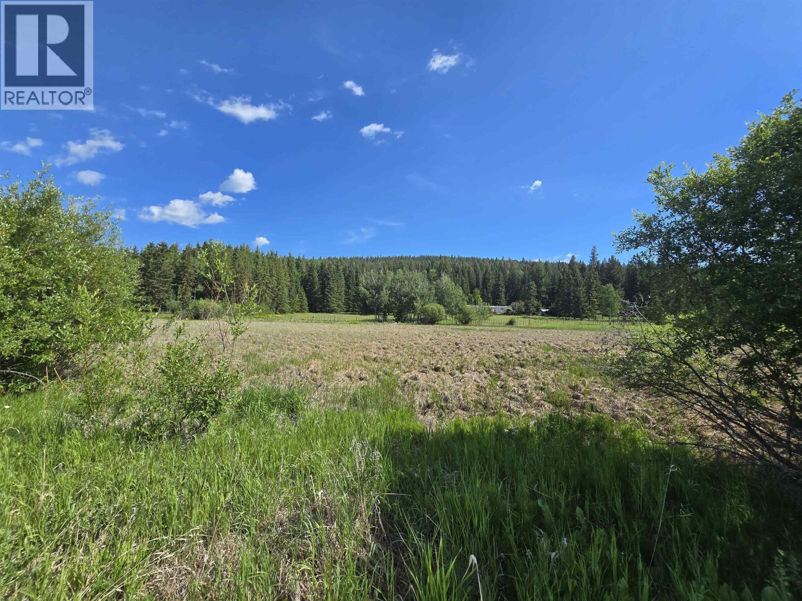 6003 Horse Lake Road, 100 Mile House, British Columbia  V0K 2E3 - Photo 5 - R3140166