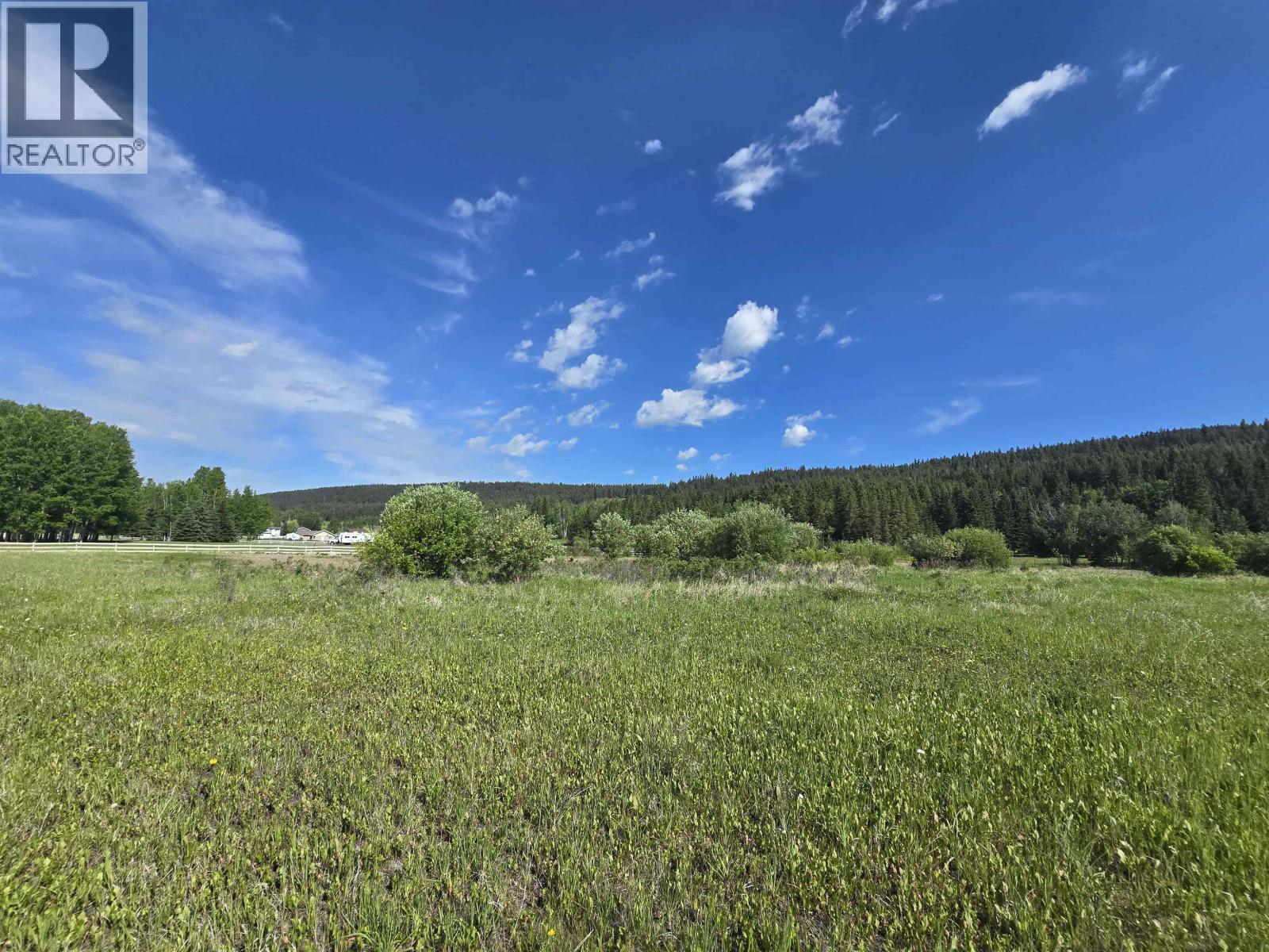 6003 Horse Lake Road, 100 Mile House, British Columbia  V0K 2E3 - Photo 6 - R3140166