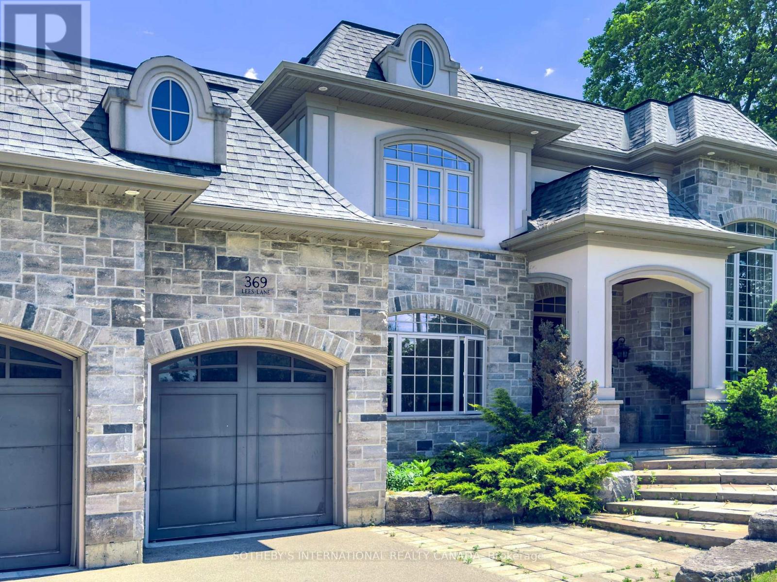 369 Lees Lane, Oakville, Ontario  L6L 4S4 - Photo 2 - W13474166