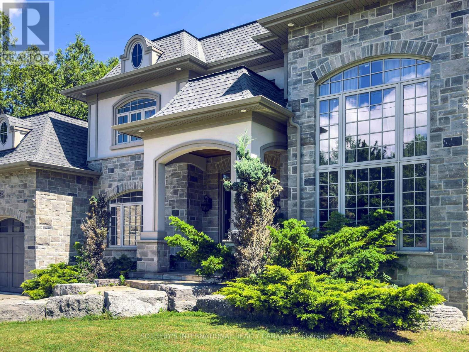 369 Lees Lane, Oakville, Ontario  L6L 4S4 - Photo 3 - W13474166