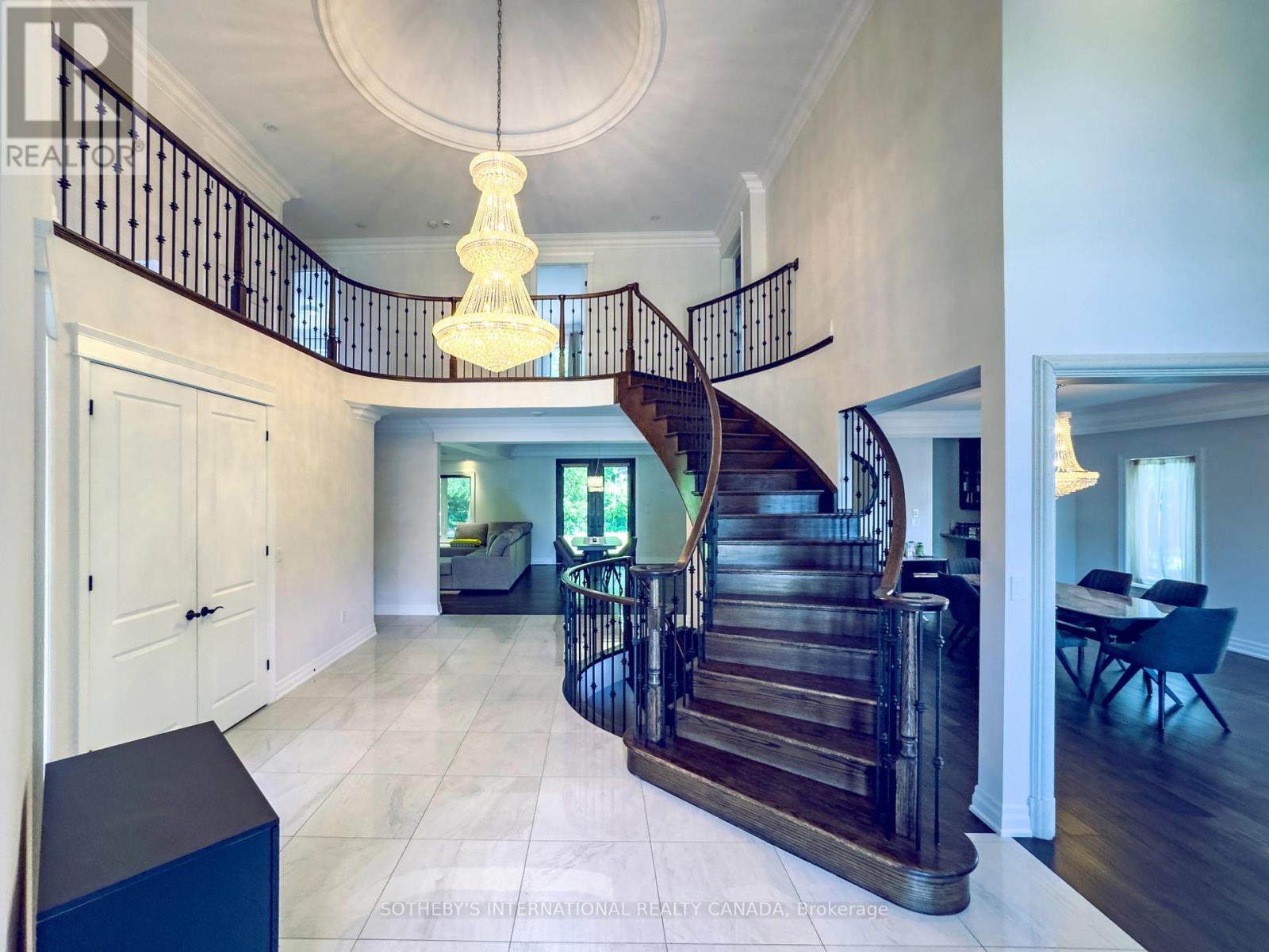 369 Lees Lane, Oakville, Ontario  L6L 4S4 - Photo 4 - W13474166